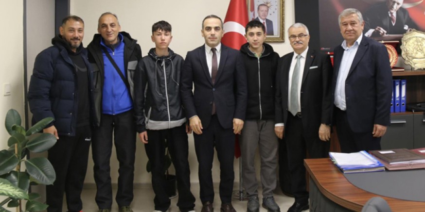 Yıldız Hokeyciler Milli Takım Yolunda