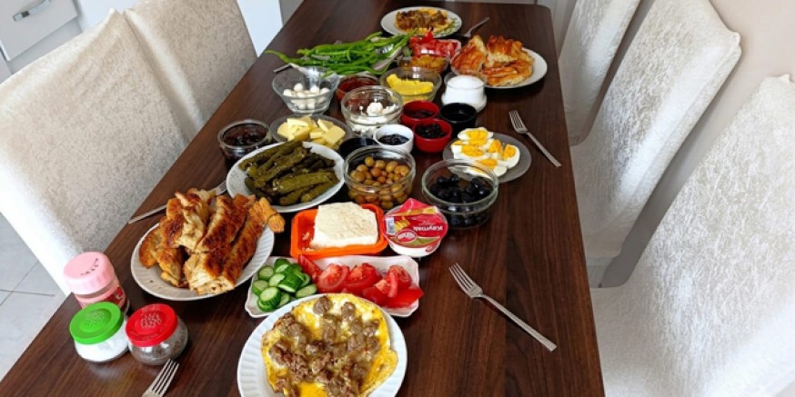 Yöresel Lezzetler Bayram Sofralarını Süsledi