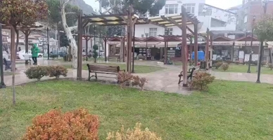 Amasya’da Yağmurla Birlikte Meydanlar ve Gezi Yolu Sessizliğe Büründü