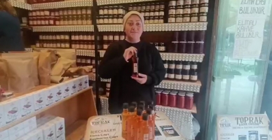 Toprak Kadın Girişimi Üretim ve İşletme Kooperatifi’nden Safranlı Elma Sirkesi