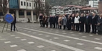 Muhasebeciler Haftası Dolayısıyla Çelenk Sunuldu