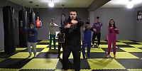Muay Thai Sporuyla Yaşadıkları Travmayı Unutmaya Çalışıyorlar