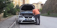 Yavru Kediler Sıkıştığı Yerden Kurtarıldı
