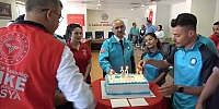 UMKE Ekibine Pastalı Kutlama