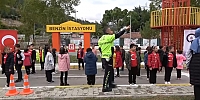 Polisler ve Çocuklar 