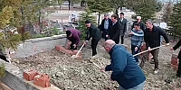 Gruener, Vasiyeti Üzerine Amasya'da Defnedildi