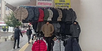 Kışlık Kıyafetler Tezgâhlardaki Yerini Aldı