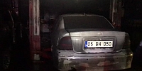 Oto Tamirhanesinde Çıkan Yangında 2 Araç Hasar Gördü