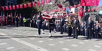 29 Ekim Kutlamaları Çelenklerin Sunulmasıyla Başladı