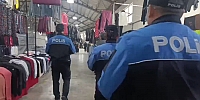 Polisler Pazarda Vatandaşı Dolandırıcılığa Karşı Uyardı