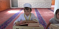 9 Yaşındaki Otizmli Asilhan Kur'an Okumayı Öğrendi 