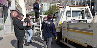 Belediye Yüzevler Mahallesi’ndeki Aydınlatma Lambalarını Yeniliyor